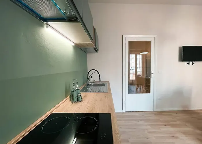 Myosotis Luxury 公寓